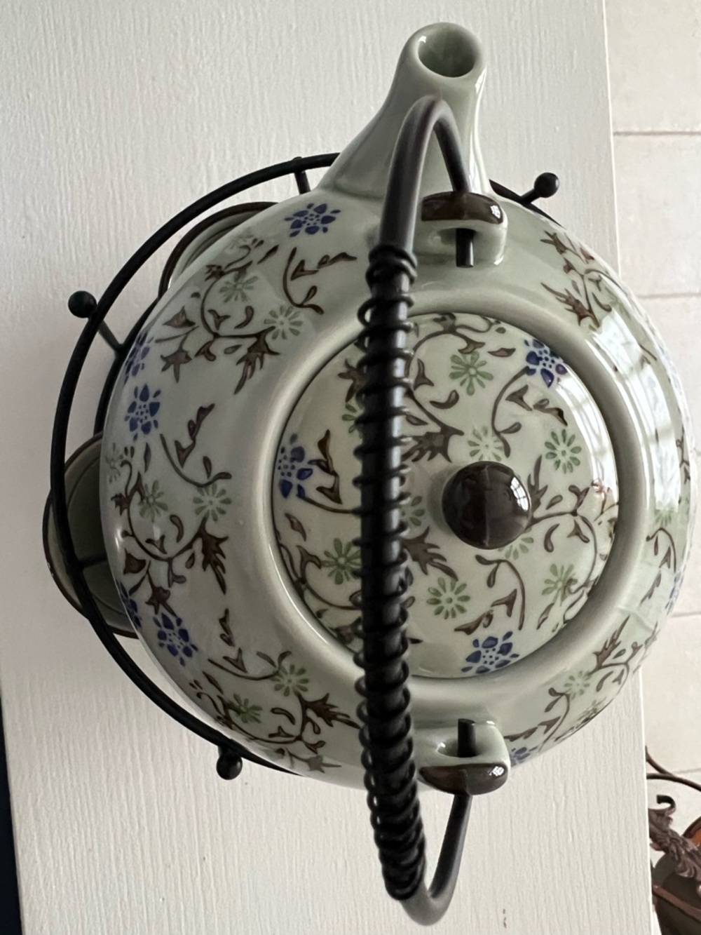 Tea Set - Picture 3 of 4